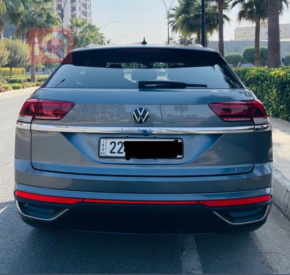 ڤۆڵکسواگن ئەتڵەس کرۆس سپۆرت